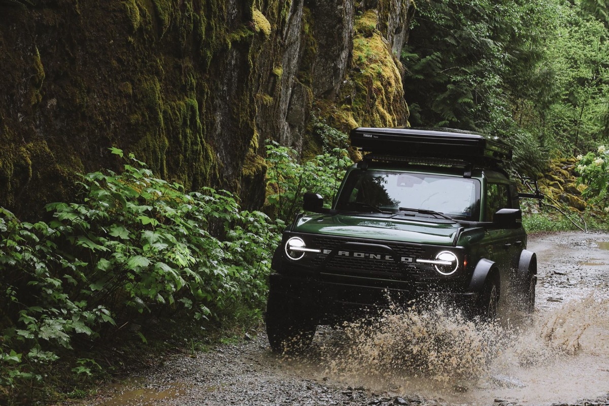THE OFF-ROAD HEAVYWEIGHT