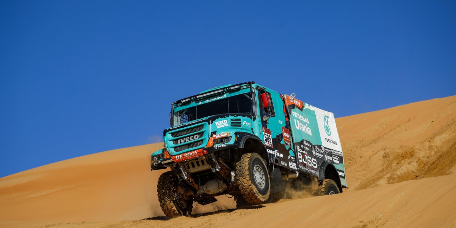 505 Van Kasteren Janus (nld), Rodewald Darek (pol), Snijders Marcel (nld), Iveco, Petronas Team de Rooy Iveco, Truck, Camion, action during Stage 11 of the Dakar 2020 between Shubaytah and Haradh, 744 km - SS 379 km, in Saudi Arabia, on January 16, 2020 - Photo Florent Gooden / DPPI